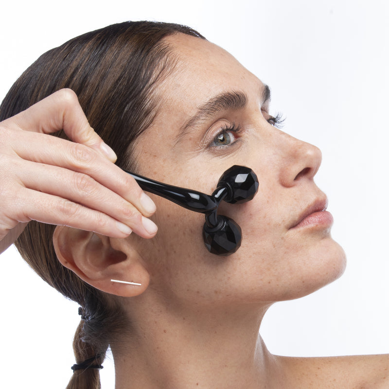 Comfort Zone: SKIN REGIMEN LX DOUBLE HEADED FACE ROLLER V-vormige Black Jade Tool-1.jpg
